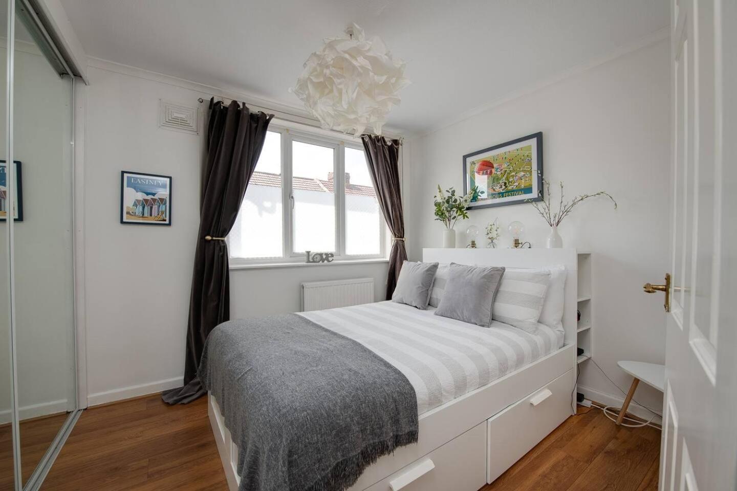 Tranquility Nook Villa Portsmouth Bagian luar foto